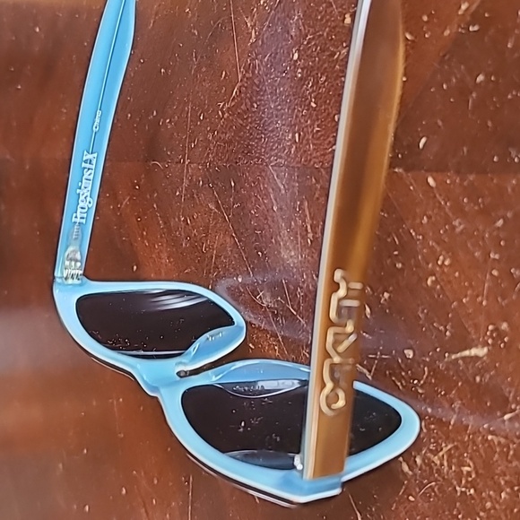 Oakley Frogskin LX sunglasses